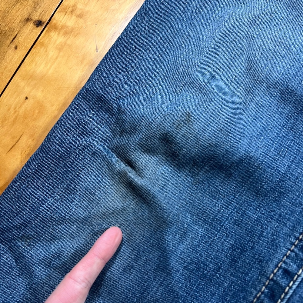 Ariat Jeans Men’s 34x32 M4 Bootcut Relaxed Western Rodeo Work Distressed Stained - Picture 3 of 11